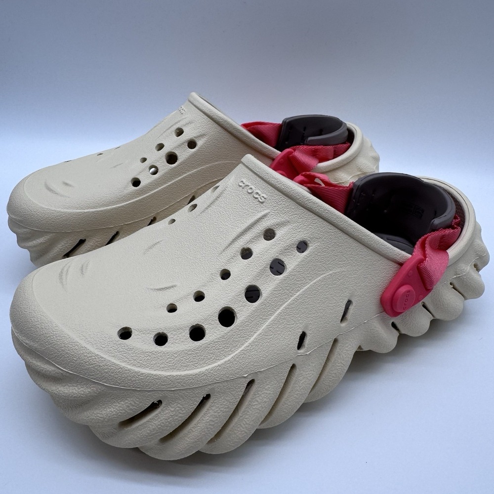 Crocs Unisex-Adult Echo Clog , 8 Women/6 Men Vanilla
